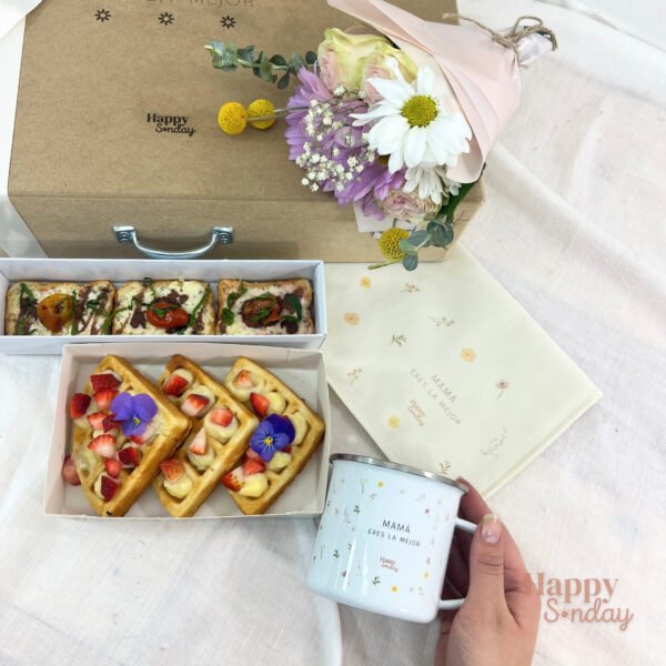 Desayuno con flores para mamá